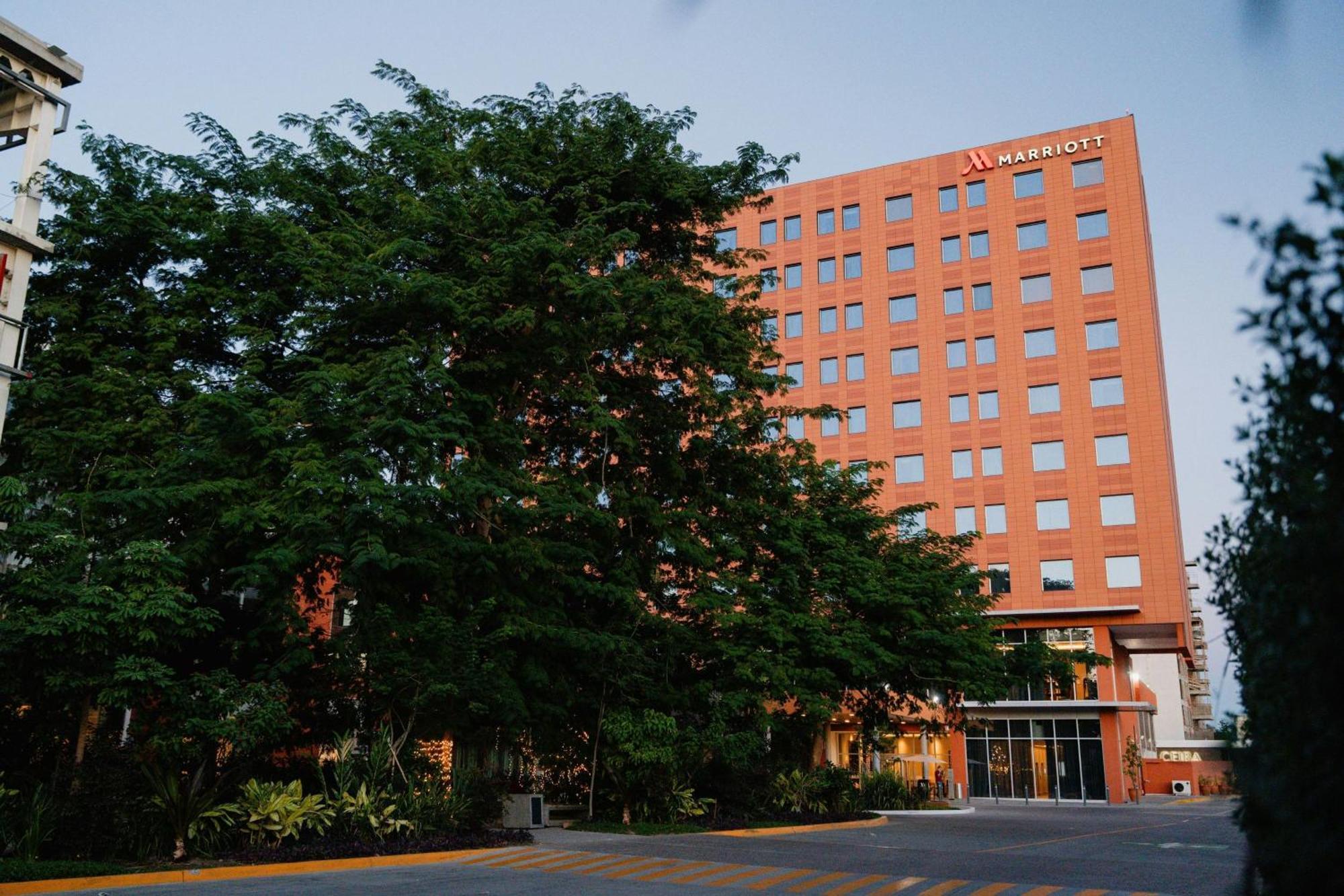 Culiacan Marriott Hotel Exterior foto
